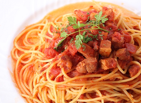 Spaghetti パスタ／Penne ペンネ